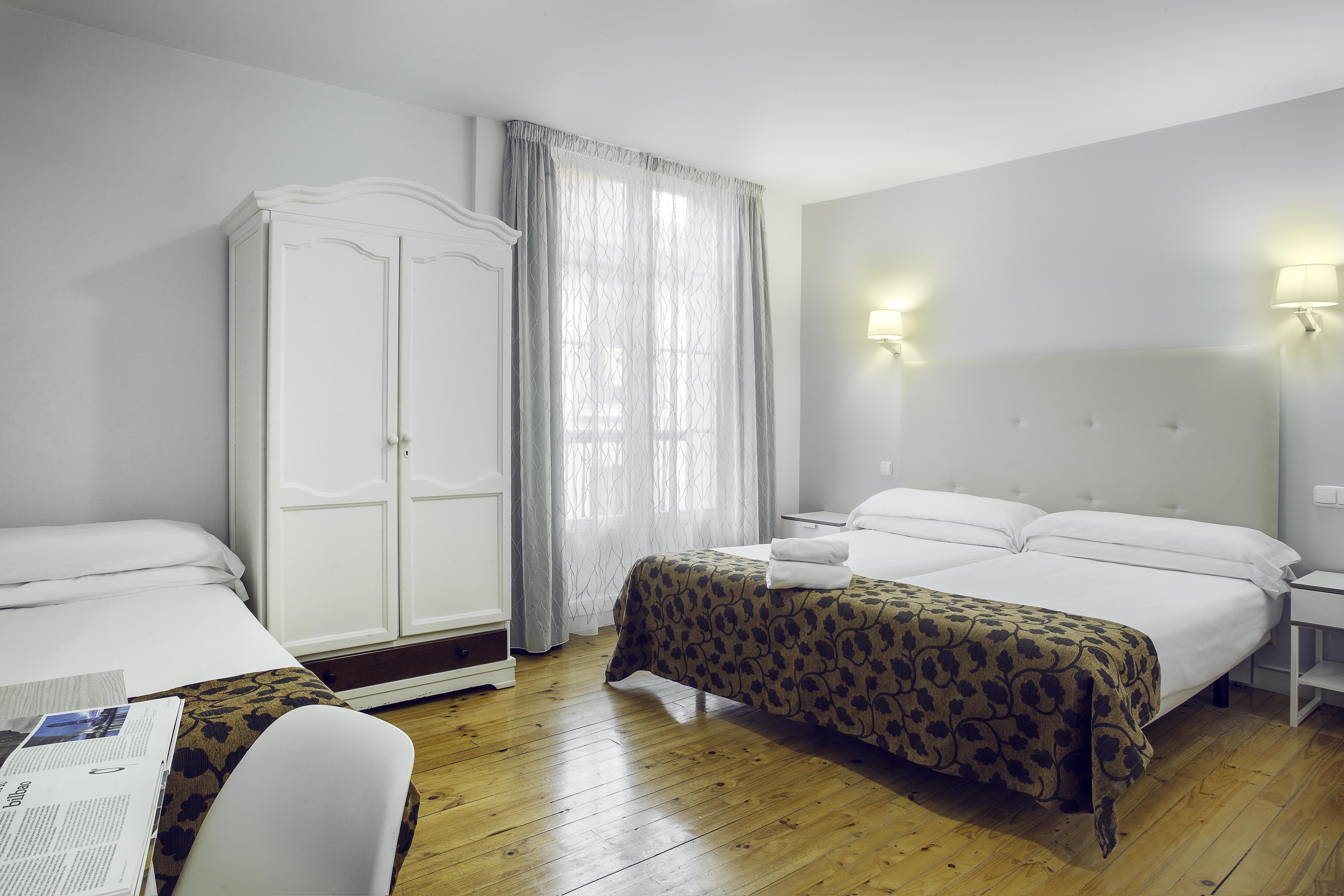 Casual Gurea Hotel Bilbao Buitenkant foto