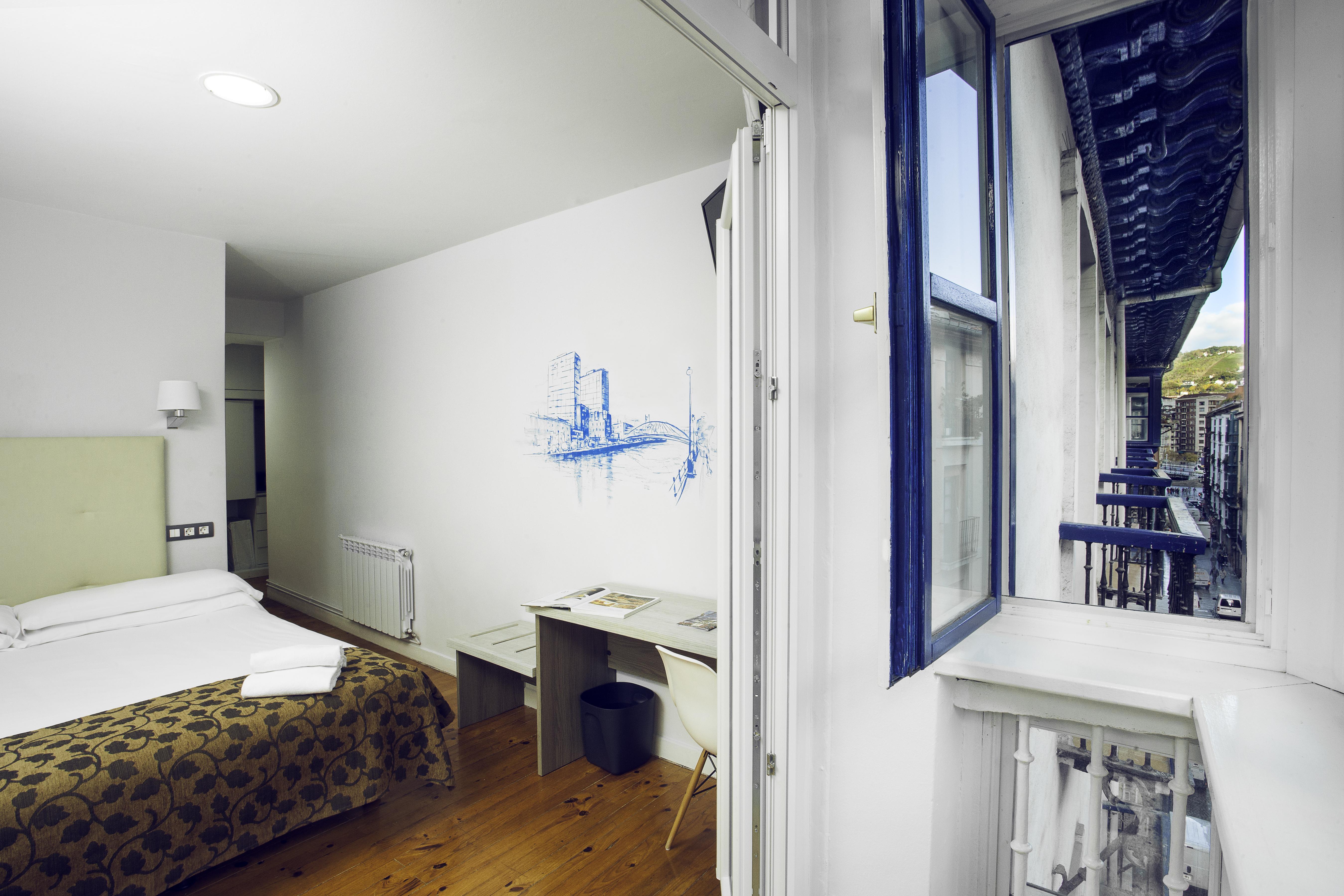 Casual Gurea Hotel Bilbao Buitenkant foto