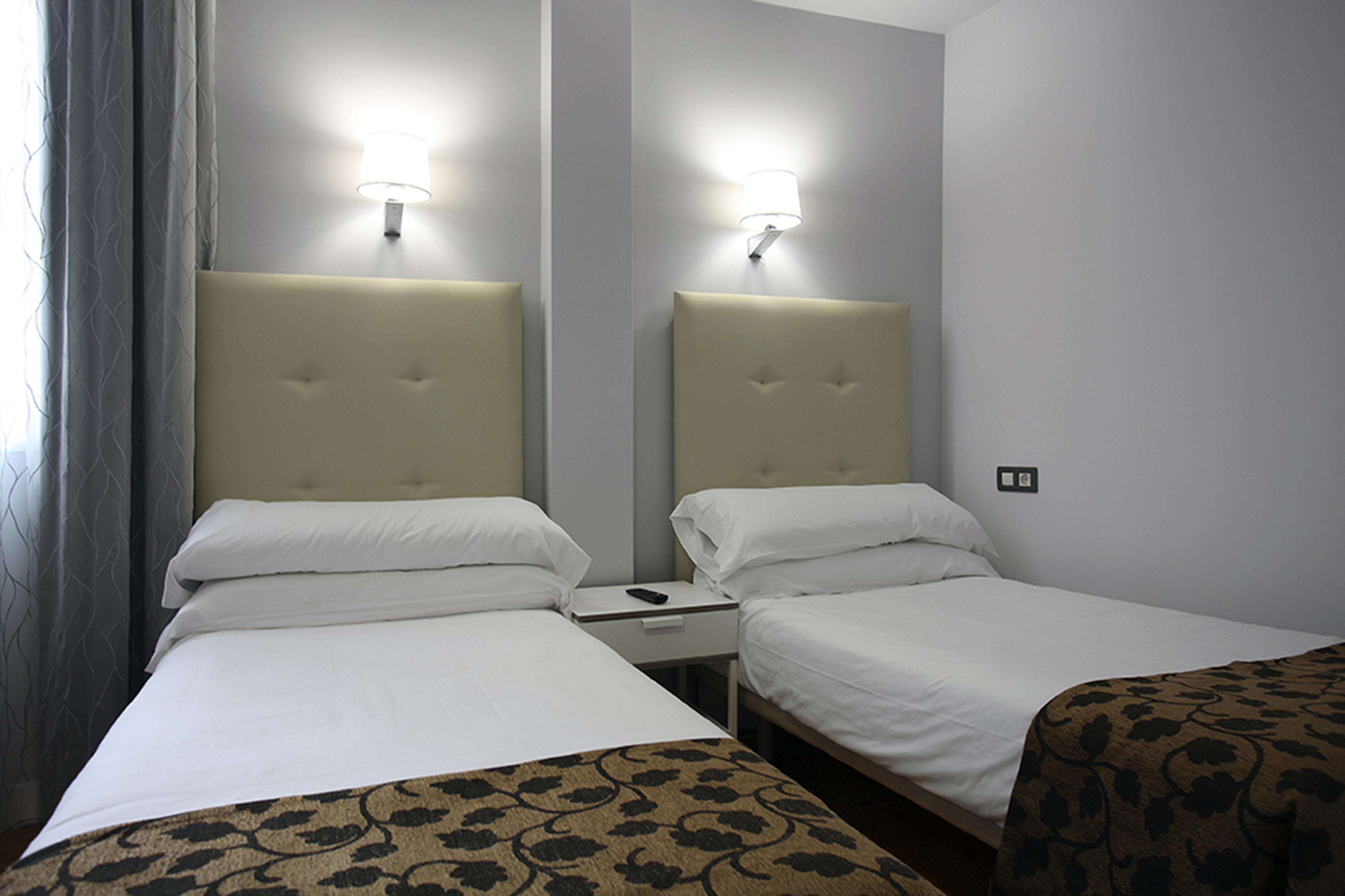 Casual Gurea Hotel Bilbao Buitenkant foto