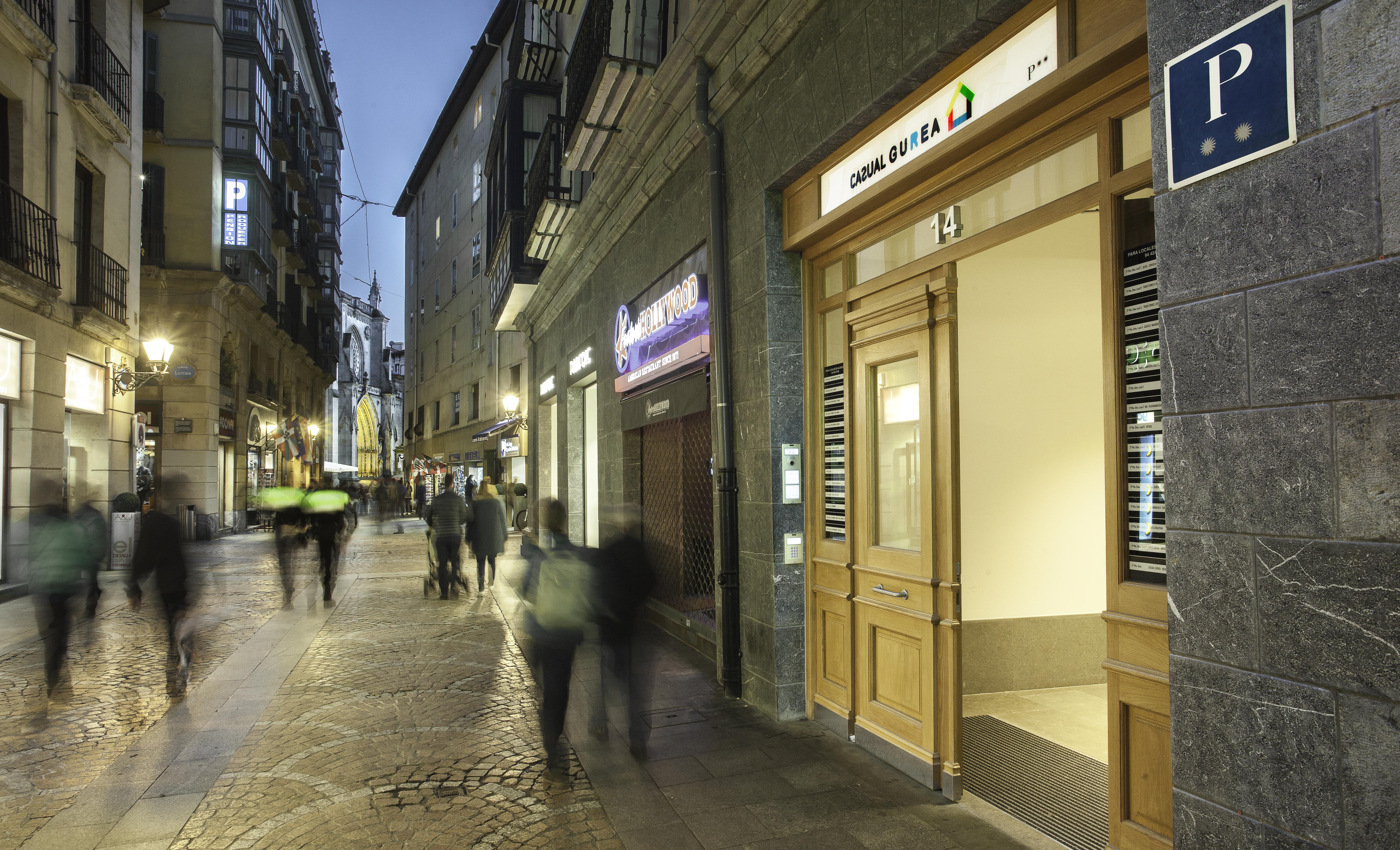 Casual Gurea Hotel Bilbao Buitenkant foto