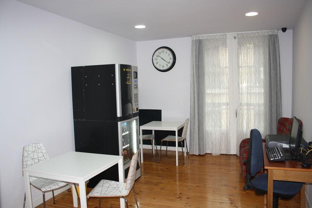 Casual Gurea Hotel Bilbao Buitenkant foto