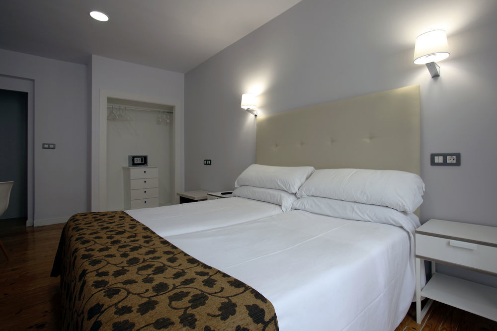 Casual Gurea Hotel Bilbao Buitenkant foto