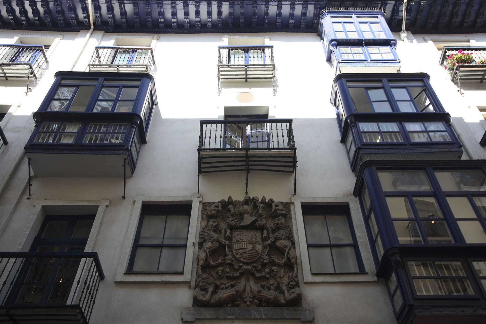 Casual Gurea Hotel Bilbao Buitenkant foto